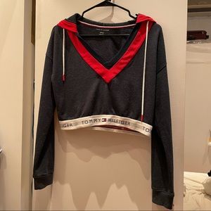 Tommy Hilfiger crop hoodie